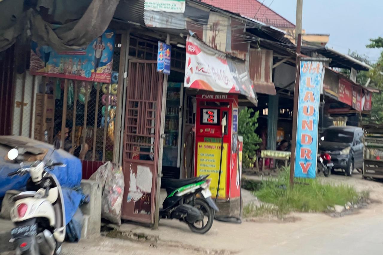 samarinda_sahkan_perda_penertiban_pom_mini,_pengamat_ekonomi_harap_tidak_hanya_jadi_wacana1_WhatsApp Image 2024-12-29 at 23.55.16.jpeg